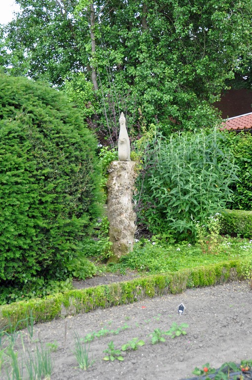 H12.jpg