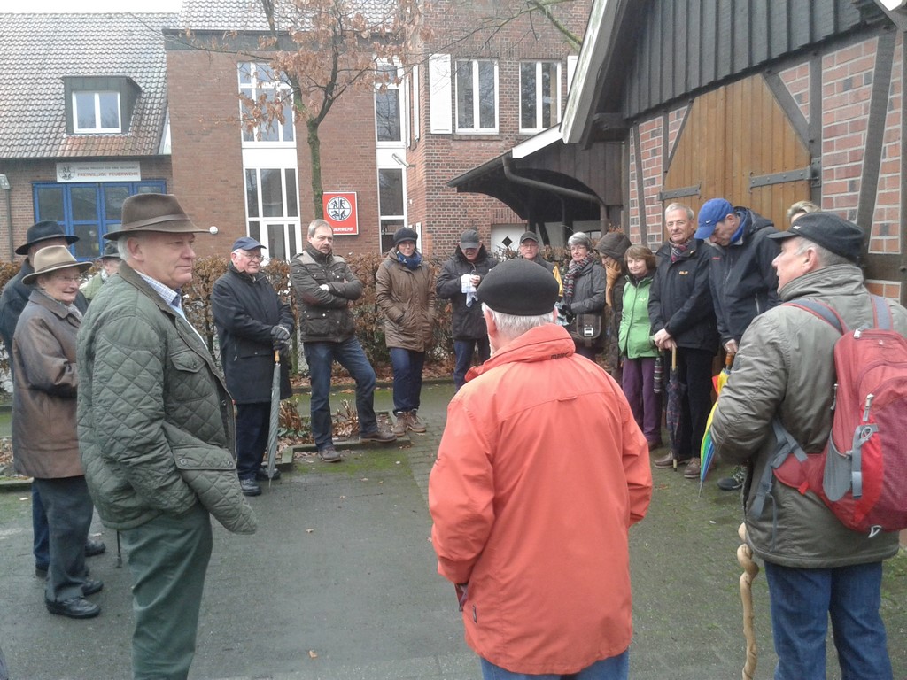 Start der Winterwanderung des Heimatvereins Rinkerode mit dem Heimatverein Albersloh