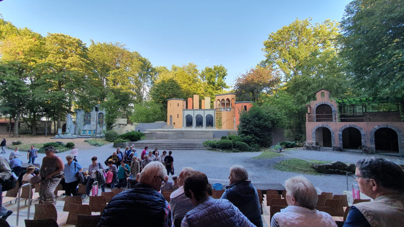 Bild  der Fahrt des Heimatvereins Rinkerode zur Waldbühne Heessen.